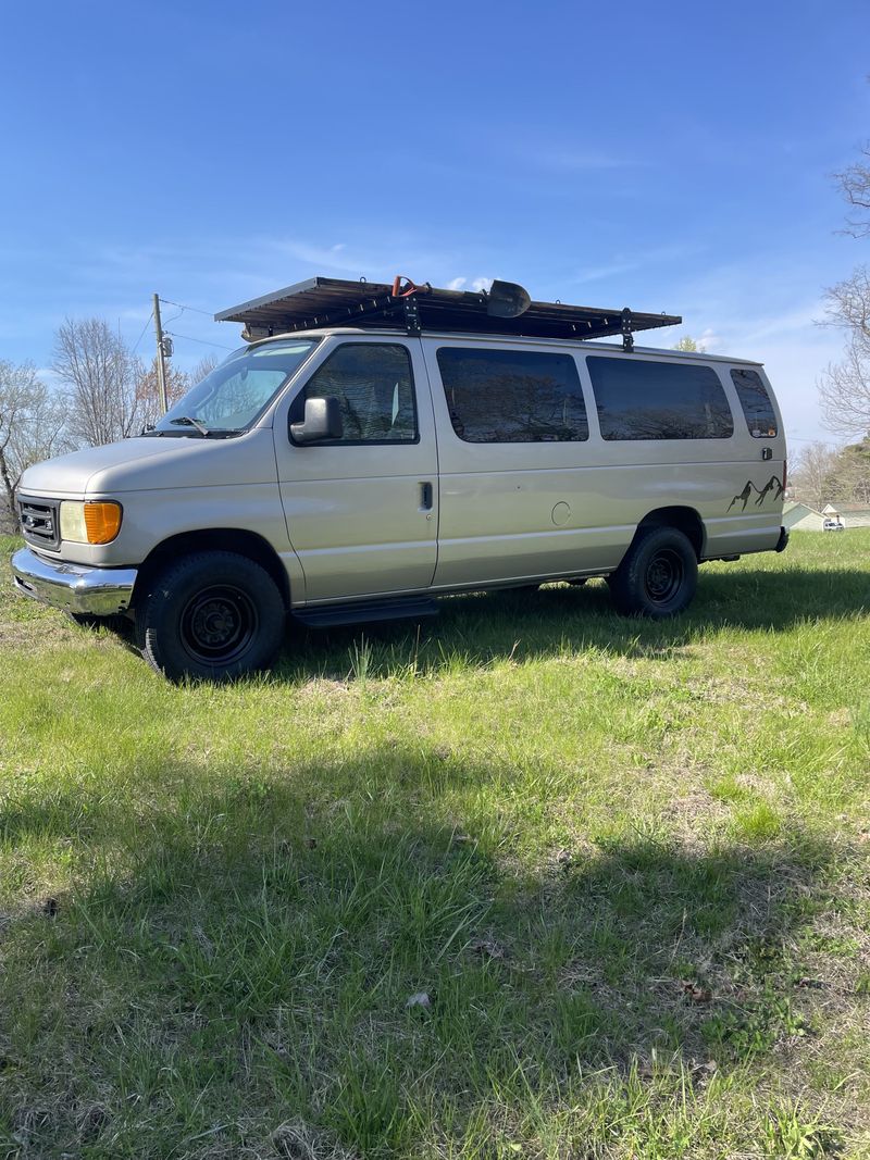 Picture 4/32 of a 2003 E-350XLT Super duty  for sale in Rutledge, Tennessee