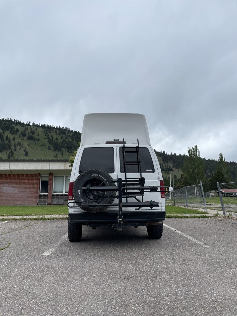 Picture 3/11 of a 2000 AWD GMC Safari high-top for sale in Missoula, Montana