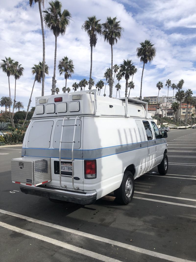 Picture 4/13 of a 2002 Ford E350 camper van  for sale in San Clemente, California