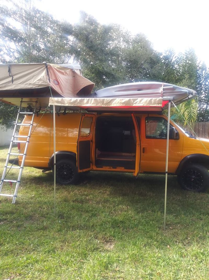 Picture 2/9 of a Ford E350 extended Camper van 2008 5.4 gas for sale in Tampa, Florida