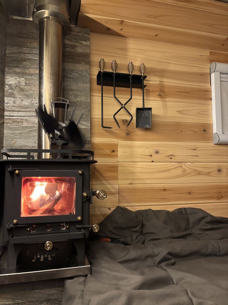 Picture 3/11 of a Custom Truck Camper (Moonlander X) for sale in Issaquah, Washington