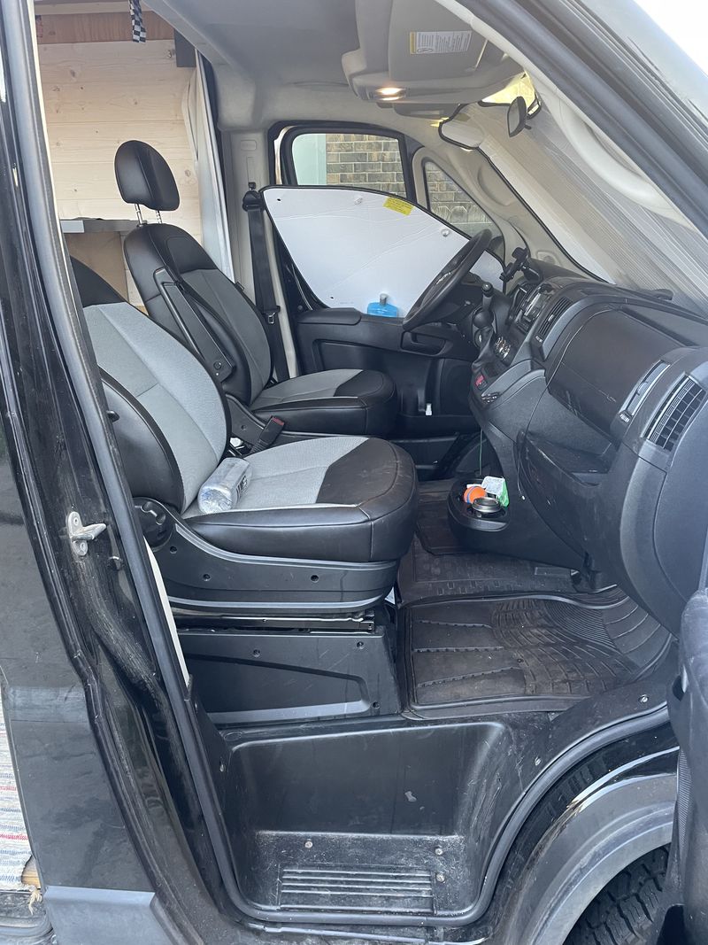 Picture 5/22 of a 2019 ProMaster 3500 off-grid camper van for sale in Arvada, Colorado