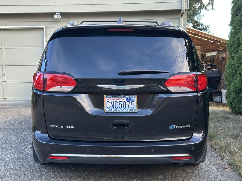 Picture 2/10 of a 2020 Chrysler Pacifica MInivan Camper for sale in Redmond, Washington