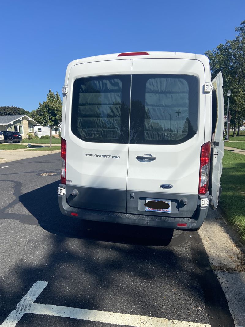 Picture 5/24 of a 2016 Transit 250 for sale in Milwaukee, Wisconsin