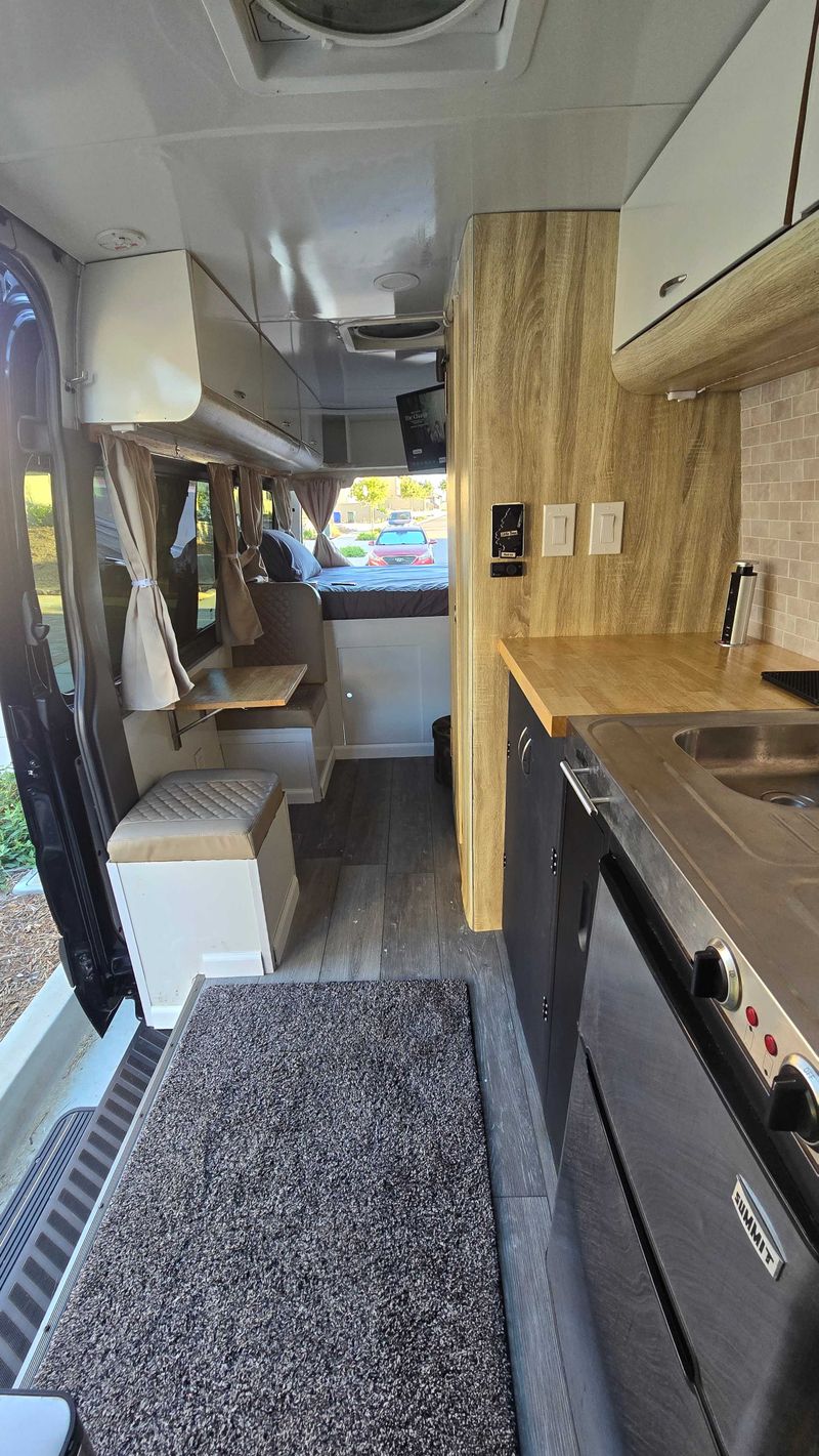 Picture 4/27 of a Fully Off grid | Modern and Stealth | Professionally Built for sale in Poway, California