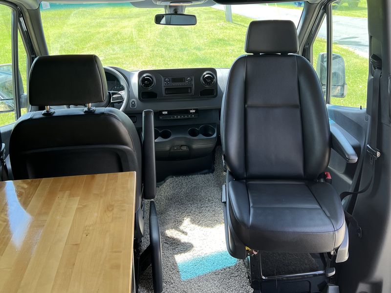 Picture 4/17 of a 2019 Mercedes-Benz 2500 4x4 High Roof 4 Season 144 WB for sale in Gaylord, Michigan