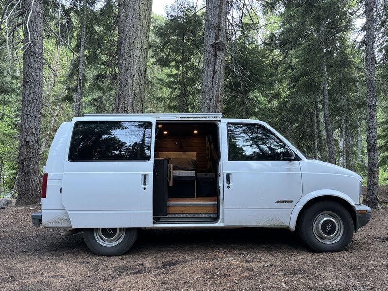 Picture 2/24 of a Stealthy Astro Camper for sale in Seattle, Washington