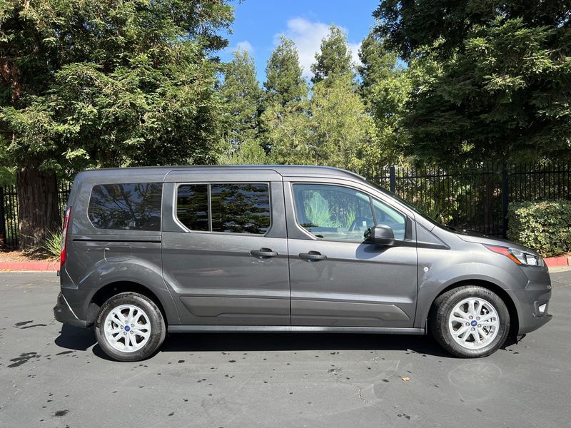 Picture 4/10 of a 2022 Ford Transit Connect Passenger Wagon XLT - 2600 miles! for sale in Rohnert Park, California