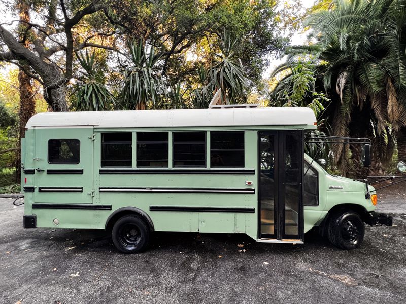 Picture 6/12 of a 2006 Ford E450 Converted Skoolie  for sale in Venice, California