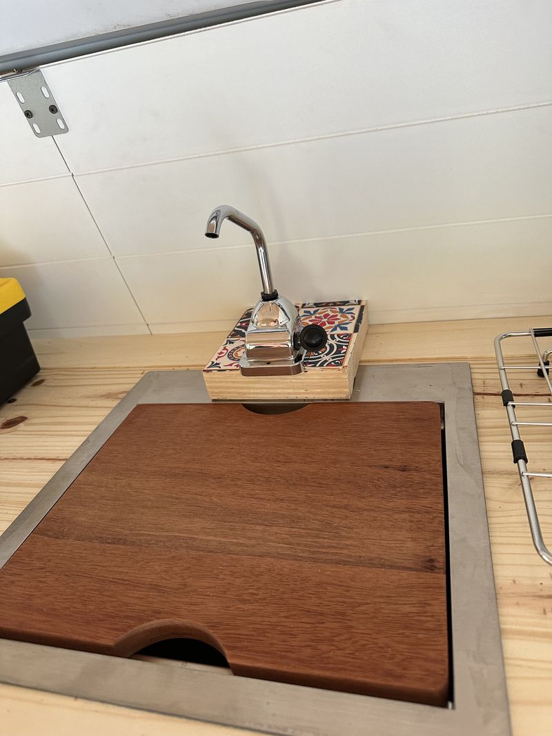 Picture 4/15 of a 1995 High-Top Ford Econoline for sale in Fairport, New York