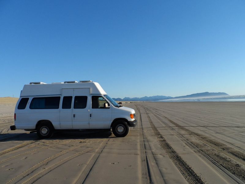 Picture 2/14 of a 2003 Ford E-350 Campervan for sale in Atlanta, Georgia
