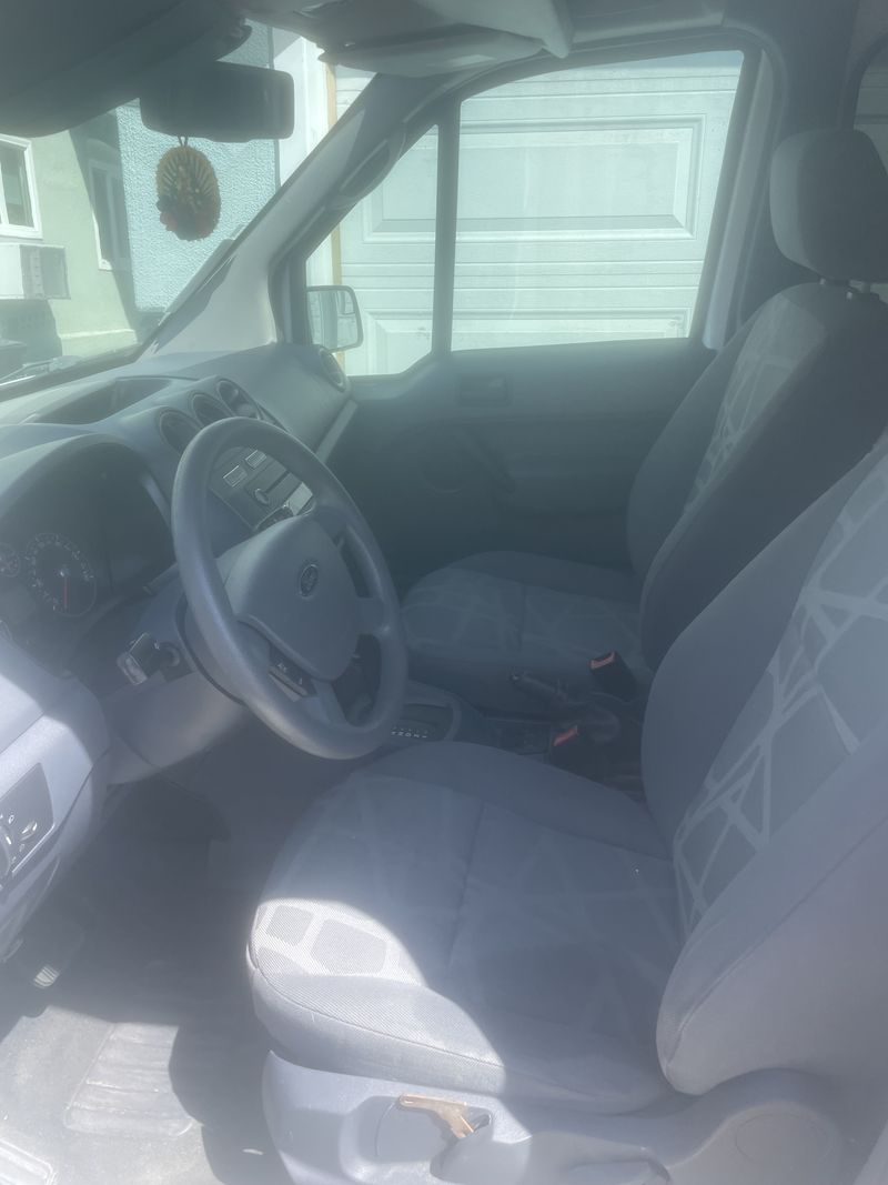 Picture 5/6 of a 2012 Ford Transit Connect High Top for sale in Long Beach, California