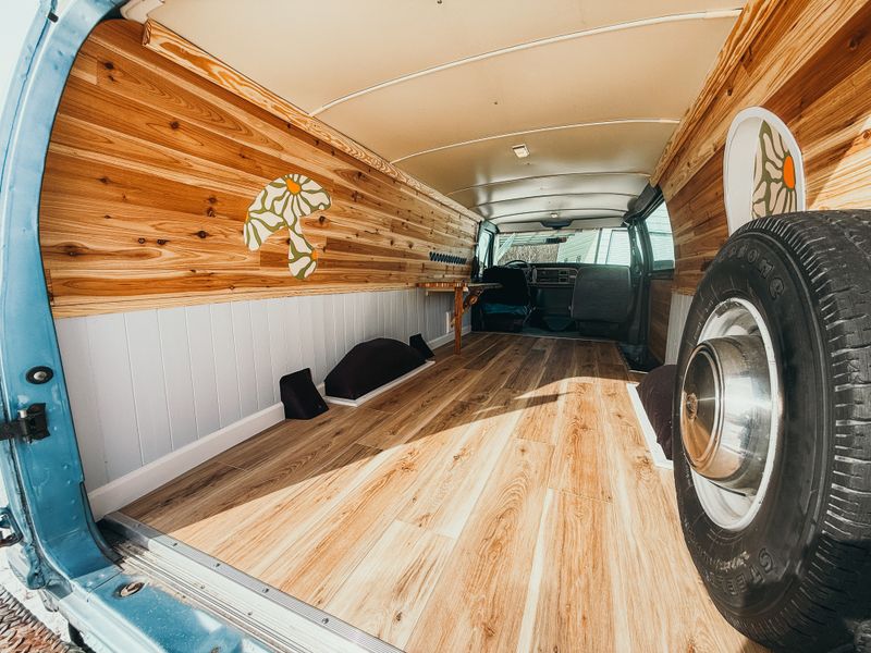 Picture 2/10 of a 1991 Ford Econoline for sale in Saylorsburg, Pennsylvania