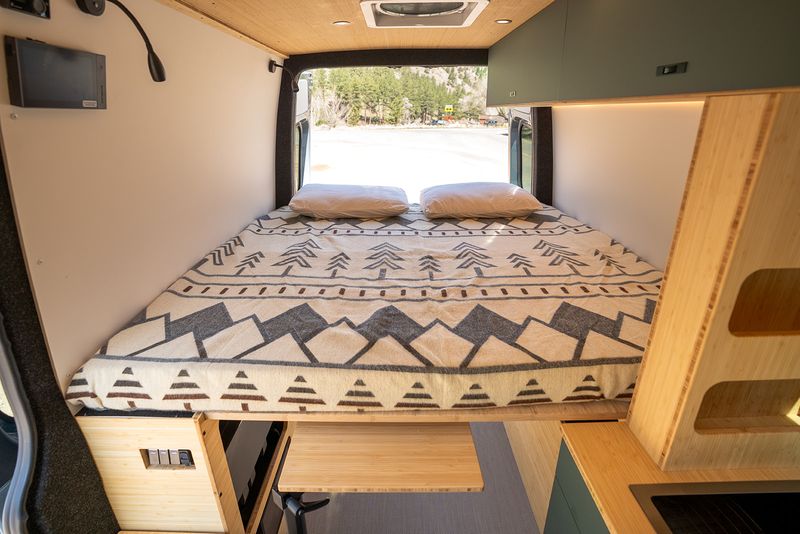 Picture 4/17 of a 2024 Geotrek Albatross Sprinter 144 AWD for sale in Boulder, Colorado