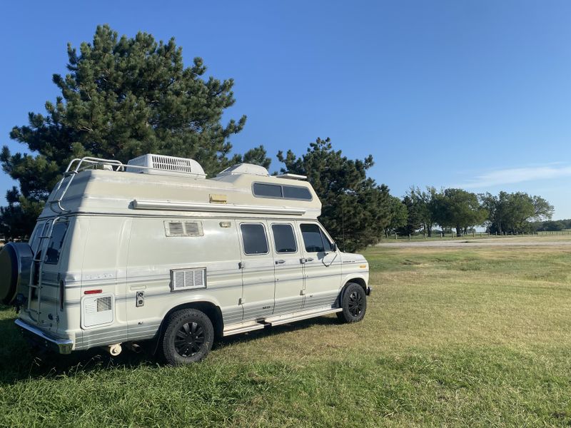 Picture 2/35 of a 1988 Ford Econoline-250 (5.8 liter V8 351 engine) Campervan  for sale in Oklahoma City, Oklahoma