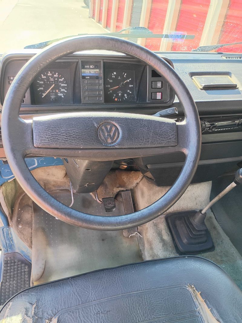 Picture 5/22 of a 1985 VW Country Campervan for sale in Phoenix, Arizona