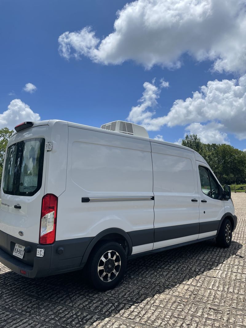 Picture 4/13 of a 2020 Ford Transit 250 Med roof  conversion  for sale in Houston, Texas