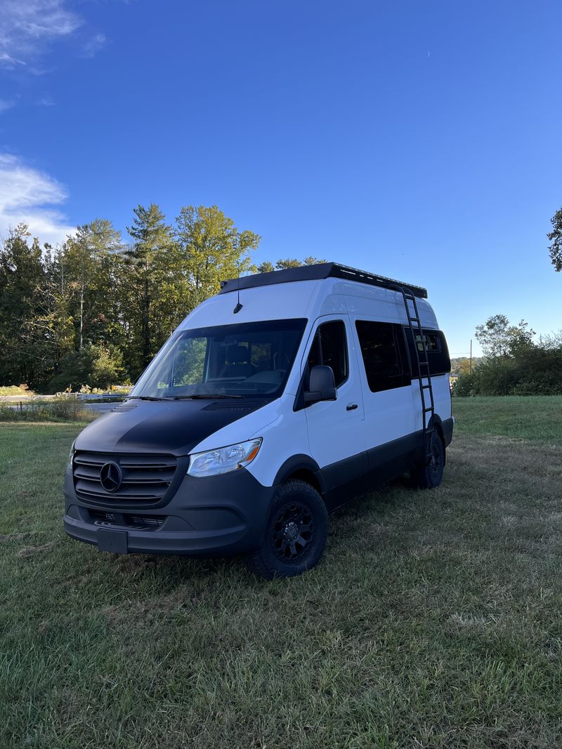 Picture 5/19 of a 2022 Mercedes Sprinter 2500 144 High Roof for sale in Brevard, North Carolina