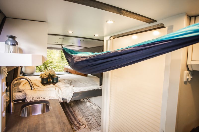 Picture 4/30 of a 2022 Mercedes Sprinter Van 170 Sleeps 4 for sale in Seattle, Washington