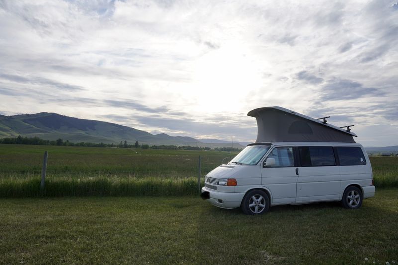 Picture 2/16 of a 2002 VW Eurovan Weekender for sale in Charlottesville, Virginia