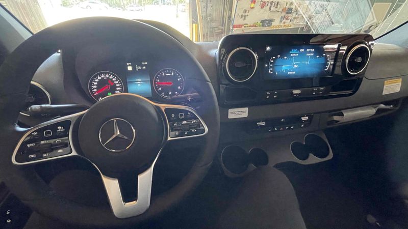 Picture 2/12 of a 2022 Mercedes Benz sprinter170 4×4  for sale in Rosemead, California
