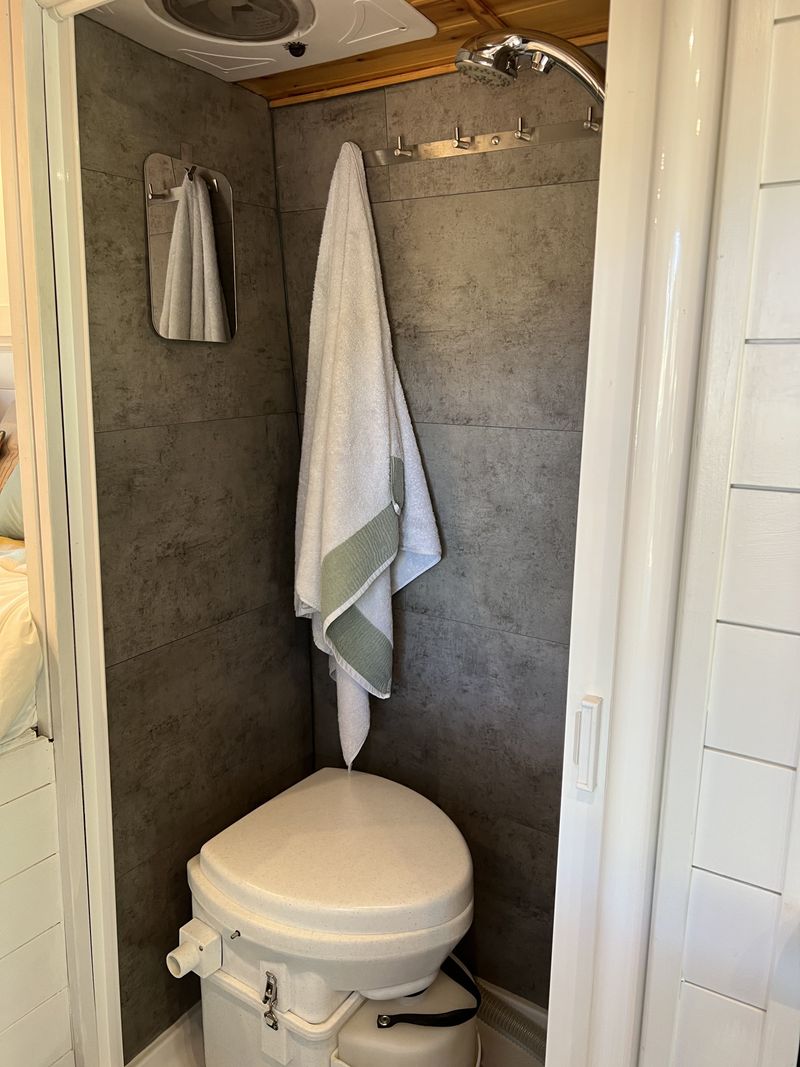 Picture 2/14 of a Fully off grid conversion for sale in West Mifflin, Pennsylvania