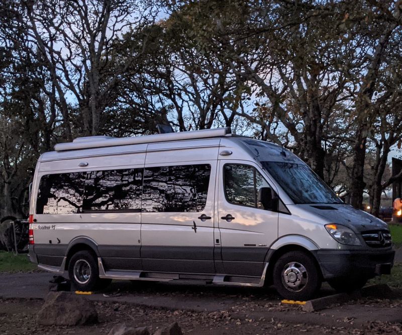 Picture 1/13 of a 2013 Roadtrek Adventurous Mercedes Sprinter for sale in Menlo Park, California