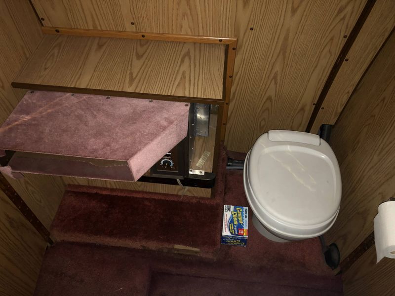 Picture 5/7 of a 1989 Dodge Xtravan for sale in Cincinnati, Ohio