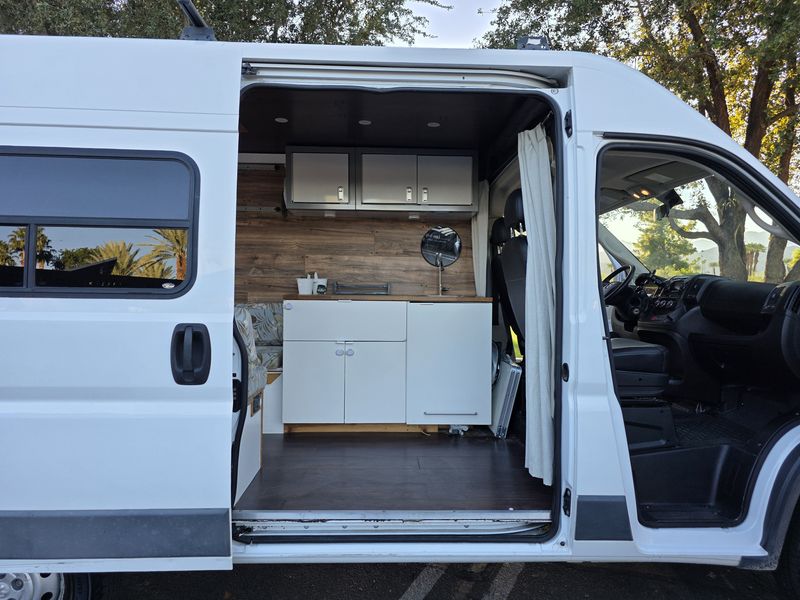 Picture 4/11 of a Converted 2018 Ram Promaster 2500 for sale in Palm Desert, California