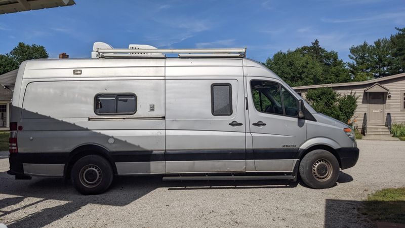 Picture 5/17 of a 2007 Converted Sprinter Van for sale in Amherst, Ohio
