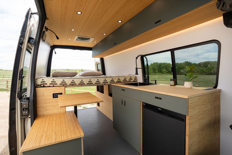 Picture 2/18 of a 2025 Geotrek Albatross Sprinter 144 AWD for sale in Boulder, Colorado