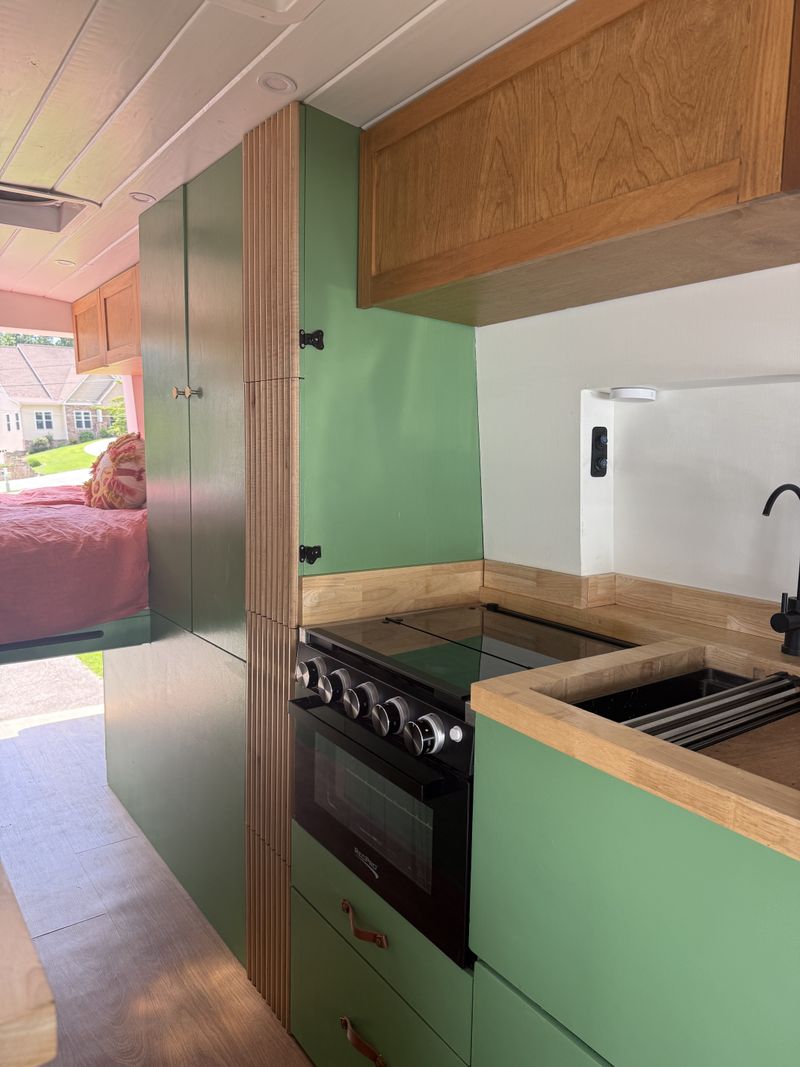 Picture 2/10 of a 2019 Ford Transit 350HD XLT for sale in Chattanooga, Tennessee