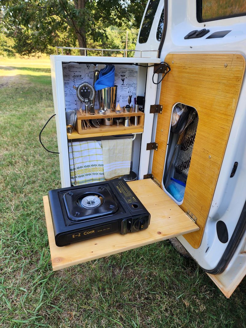 Picture 4/17 of a 2006 Ford E-350 Diesel Mid-Century Styling for sale in Norman, Oklahoma