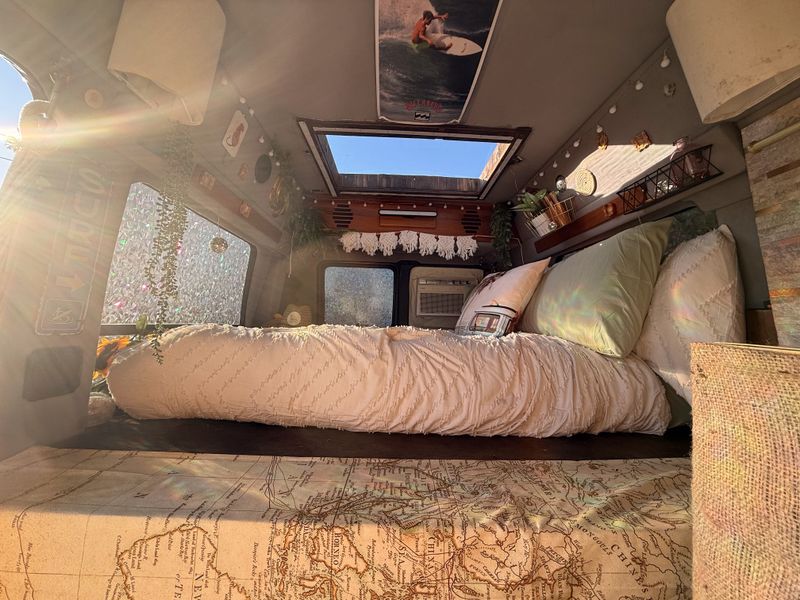 Picture 5/20 of a 🚐✨ 2003 Surf Life Camper Van – Cozy, Functional! for sale in Saint Petersburg, Florida