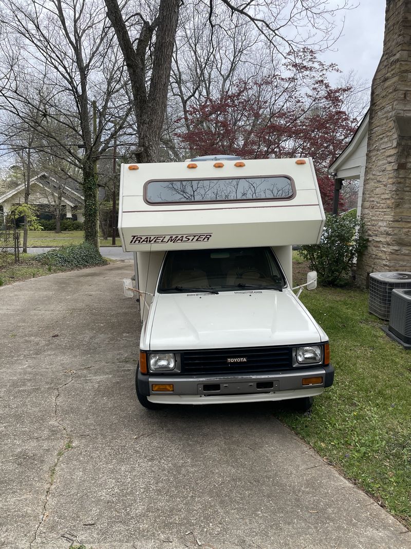 Picture 5/5 of a 1986 Toyota Travelmaster for sale in Gadsden, Alabama