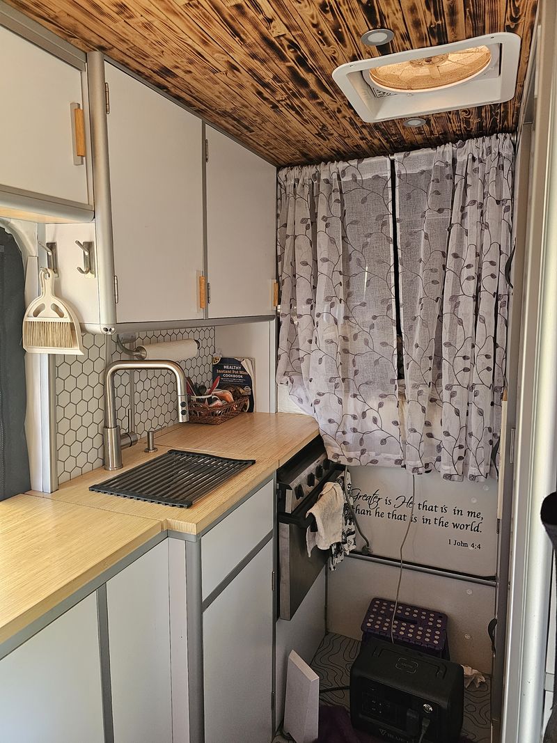 Picture 5/10 of a Perfect for off grid living for sale in Woodland Park, Colorado