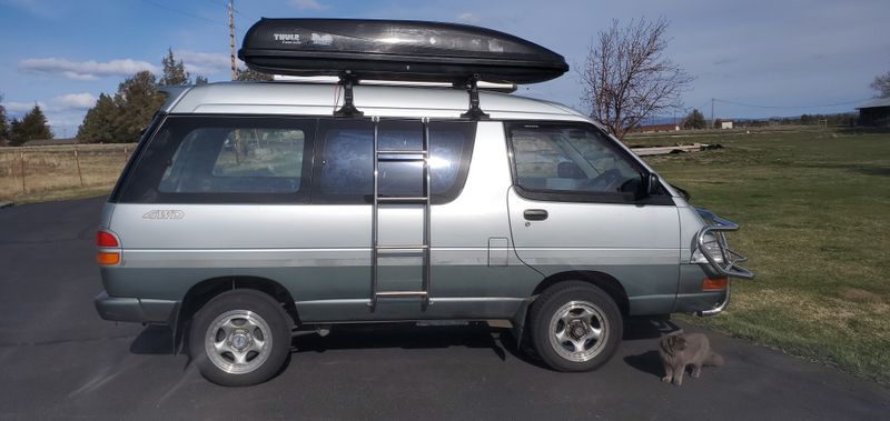 Picture 1/9 of a 1995 Toyota JDM 4x4 Van for sale in Bend, Oregon