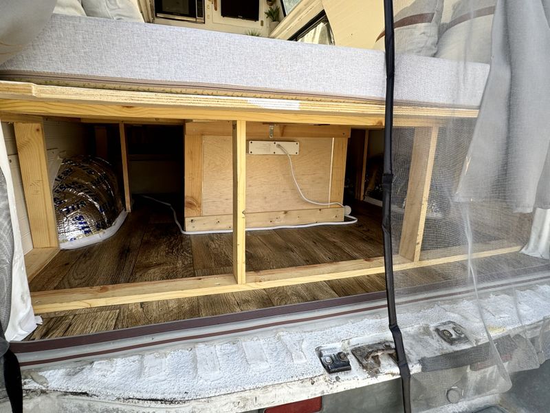 Picture 3/3 of a 2000 Chevy express camper van for sale in Sunland, California