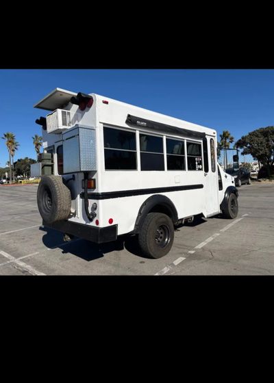 Picture 2/6 of a 1996 Ford 7.3 Powerstroke Converted Skoolie for sale in Indianapolis, Indiana