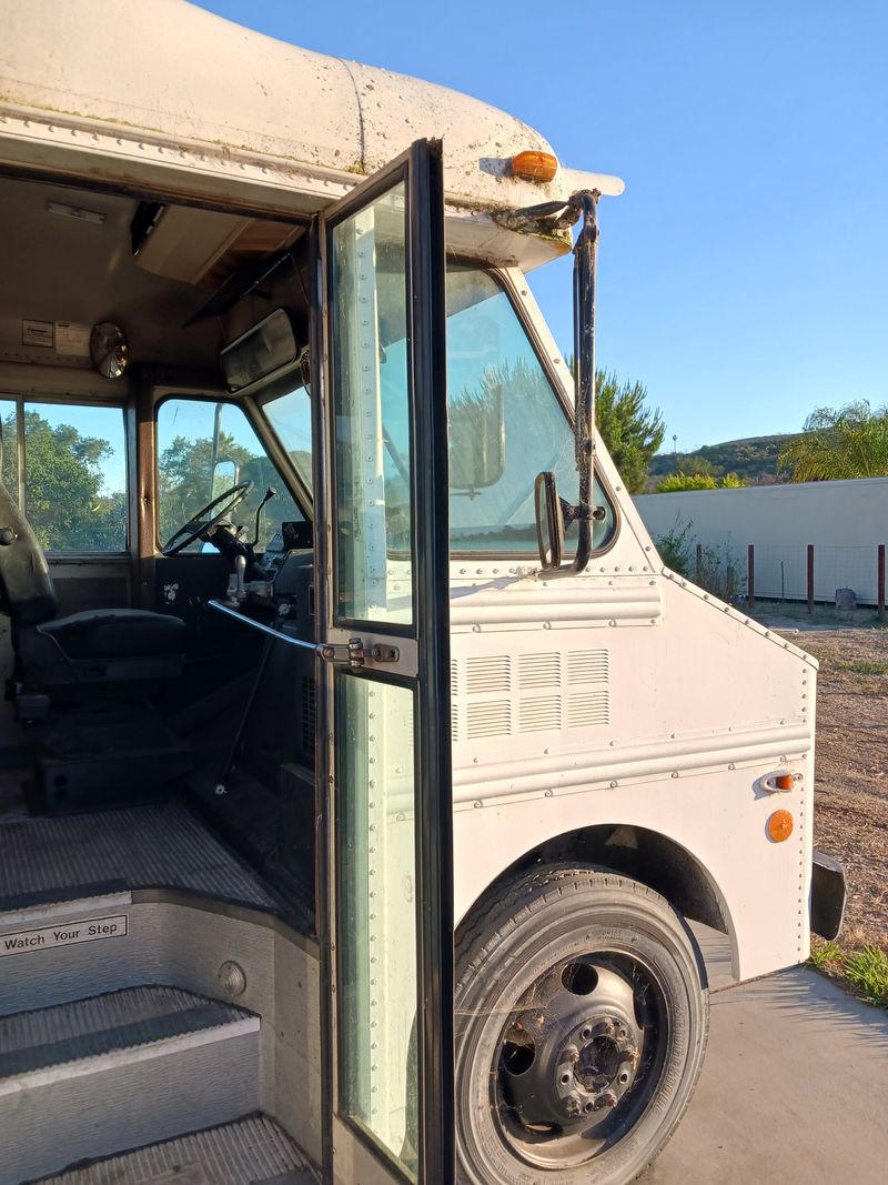 Picture 3/25 of a 1990 GMC P3500 - Mini School Bus for sale in Escondido, California