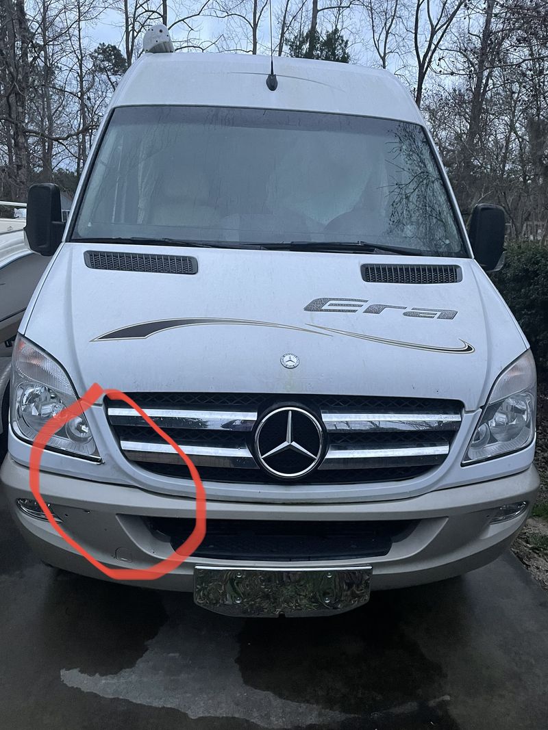 Picture 2/14 of a 2013 Mercedes Winnebago 70A for sale in New Bern, North Carolina