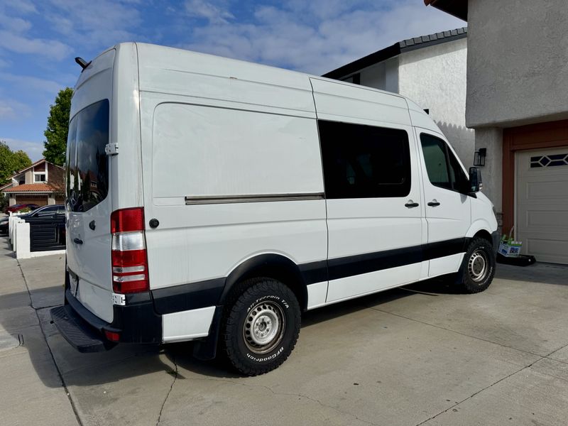 Picture 3/10 of a 2017 Mercedes Benz Sprinter for sale in La Palma, California