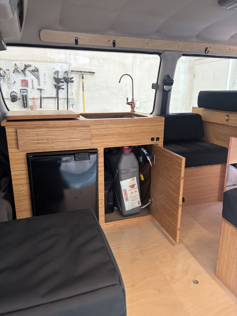 Picture 4/17 of a 1992 Toyota HiAce ! for sale in Eureka, California