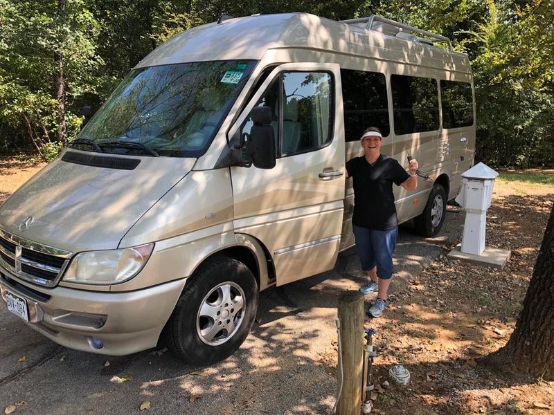 Picture 4/14 of a 2005 Mercedes Sprinter (Airstream Build Out) I-25 series for sale in Fort Worth, Texas