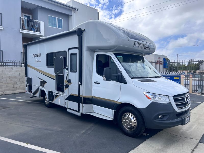 Picture 1/26 of a 2023 Coachmen Prism Select 24FSS for sale in Fountain Valley, California