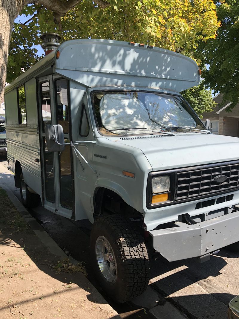 Picture 6/12 of a 1985 Ford E350/Skoolie 4x4 for sale in Salt Lake City, Utah