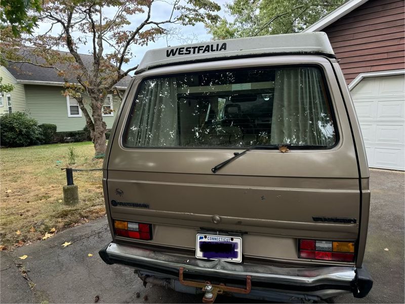 Picture 3/20 of a 1985 Volkswagon Westifalia Weekender for sale in New Haven, Connecticut