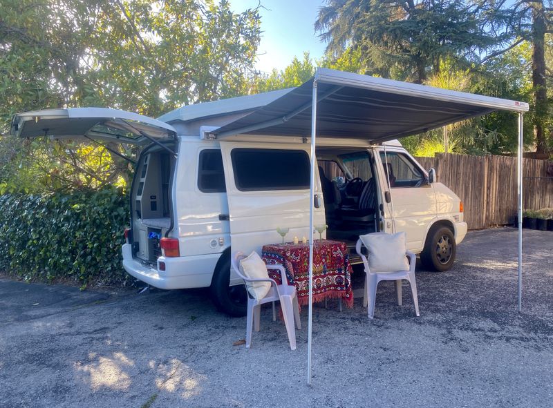 Picture 2/9 of a 1999 Fully Loaded Volkswagen Camper Van for sale in La Crescenta, California