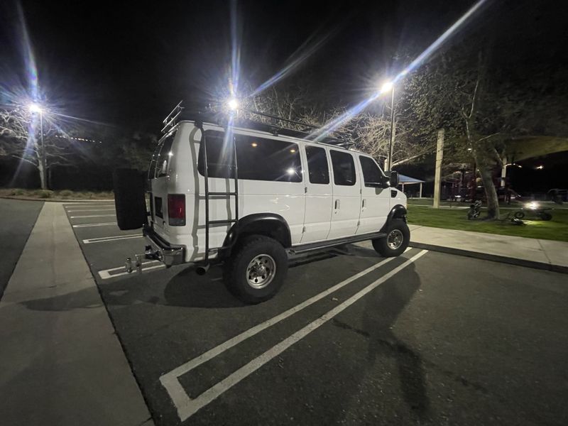 Picture 3/13 of a 2006 E350 4x4 6.0 for sale in Santa Clarita, California