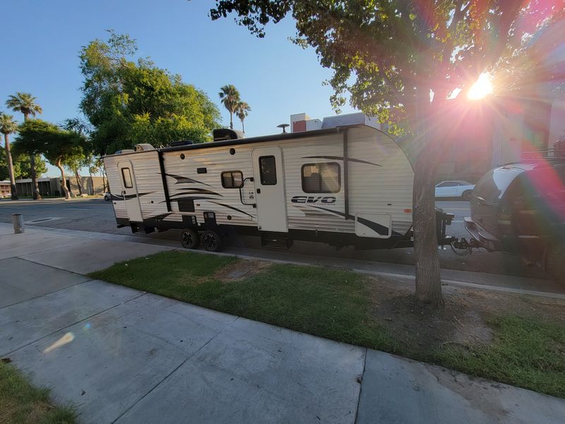 Picture 1/12 of a Evo Forest River T2850 for sale in Moreno Valley, California
